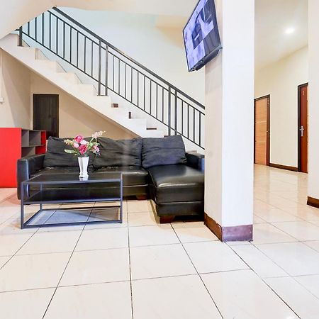 Hotel O Rappocini Near Rsia Paramount Μακασάρ Εξωτερικό φωτογραφία