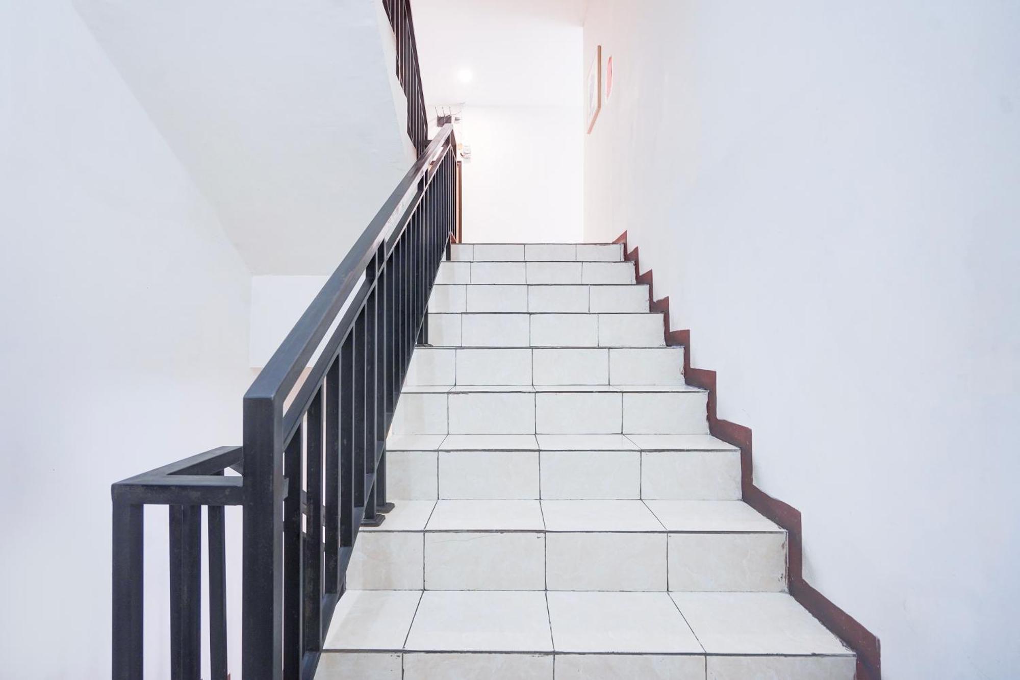 Hotel O Rappocini Near Rsia Paramount Μακασάρ Εξωτερικό φωτογραφία