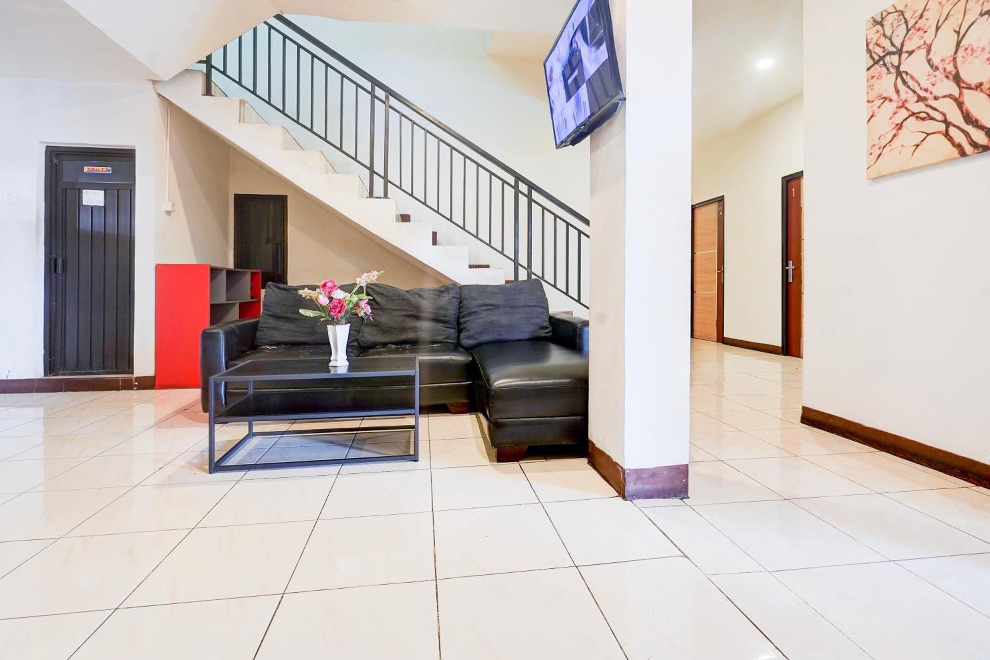 Hotel O Rappocini Near Rsia Paramount Μακασάρ Εξωτερικό φωτογραφία